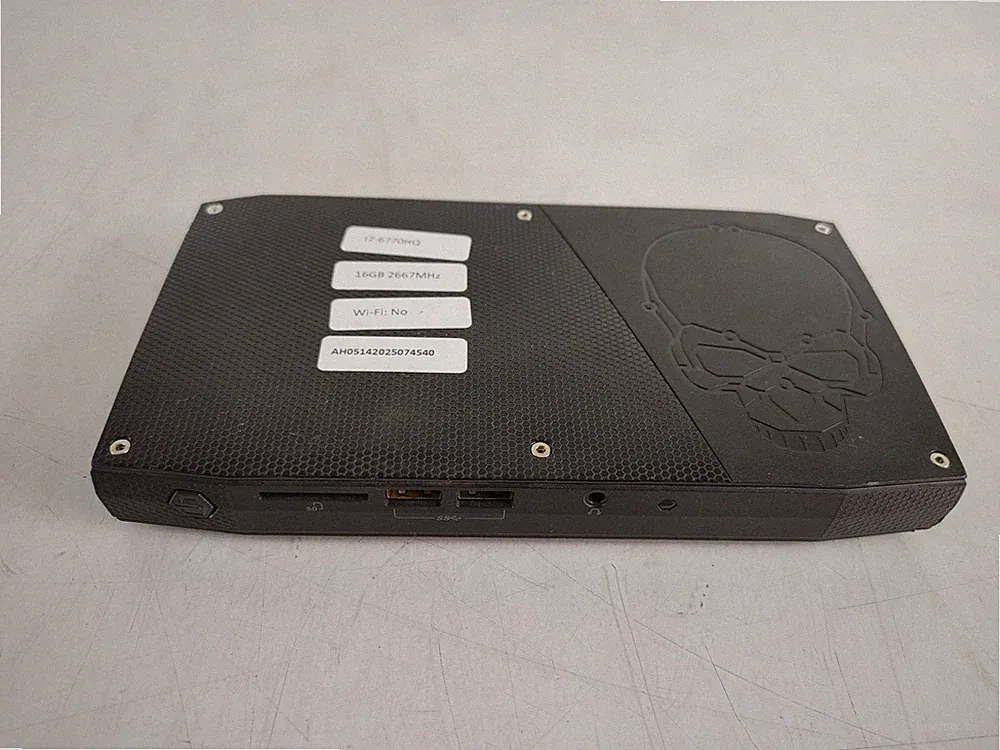 Intel NUC NUC6I7KYK Core i7-6770HQ 2.60 GHz 16 GB DDR4 No HDD