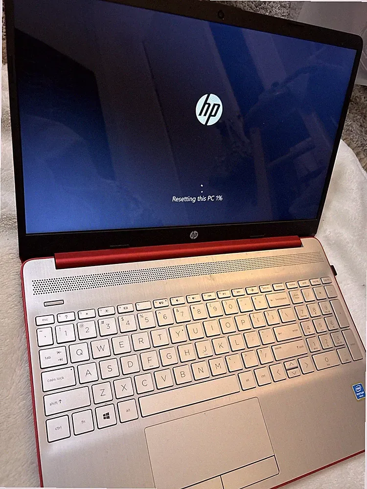SEALED HP Scarlet Red Laptop - 15.6" HD Intel N6045U 4GB 128GB SSD - DW1083WM